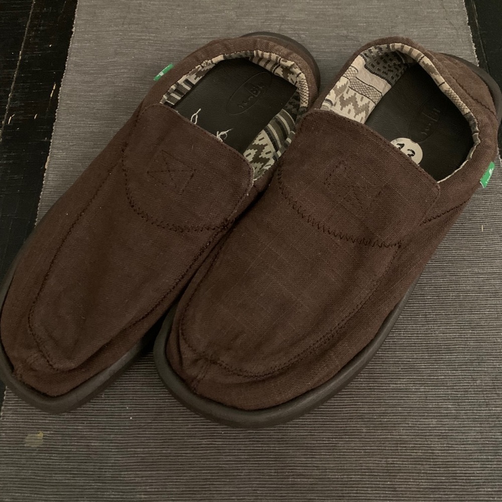Men’s Sanuk size 13